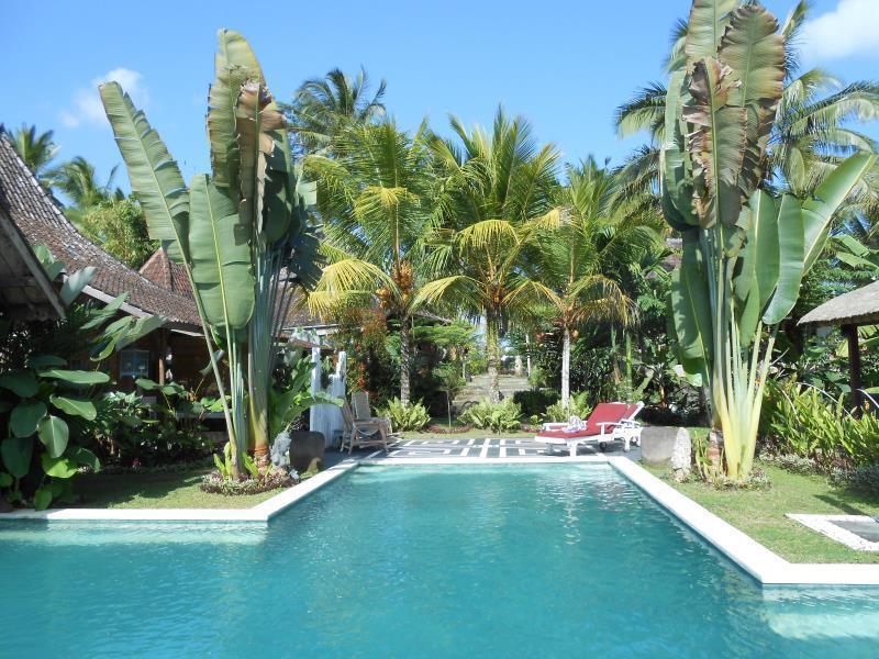 ฮาติ ปาดี คอตเทจ Bed & Breakfast อูบุด ภายนอก รูปภาพ