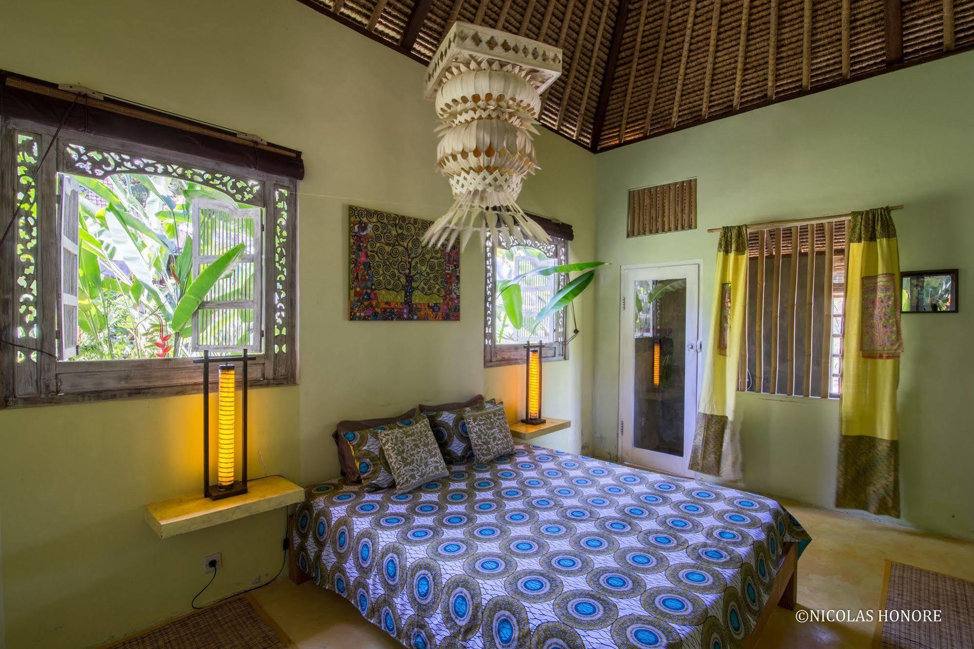 ฮาติ ปาดี คอตเทจ Bed & Breakfast อูบุด ภายนอก รูปภาพ